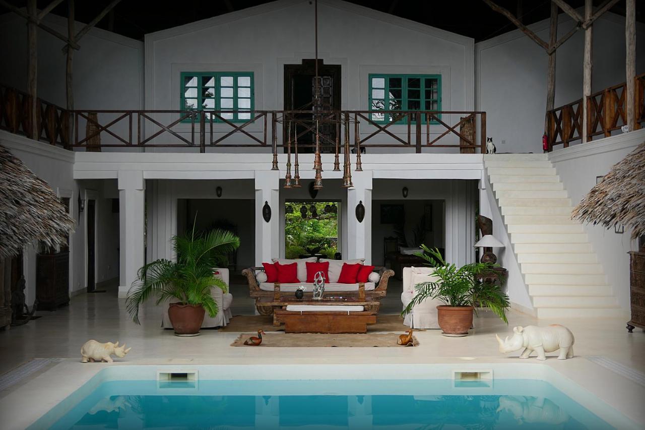 Nyumba Ya Paka Boutique Hotel マリンディ エクステリア 写真
