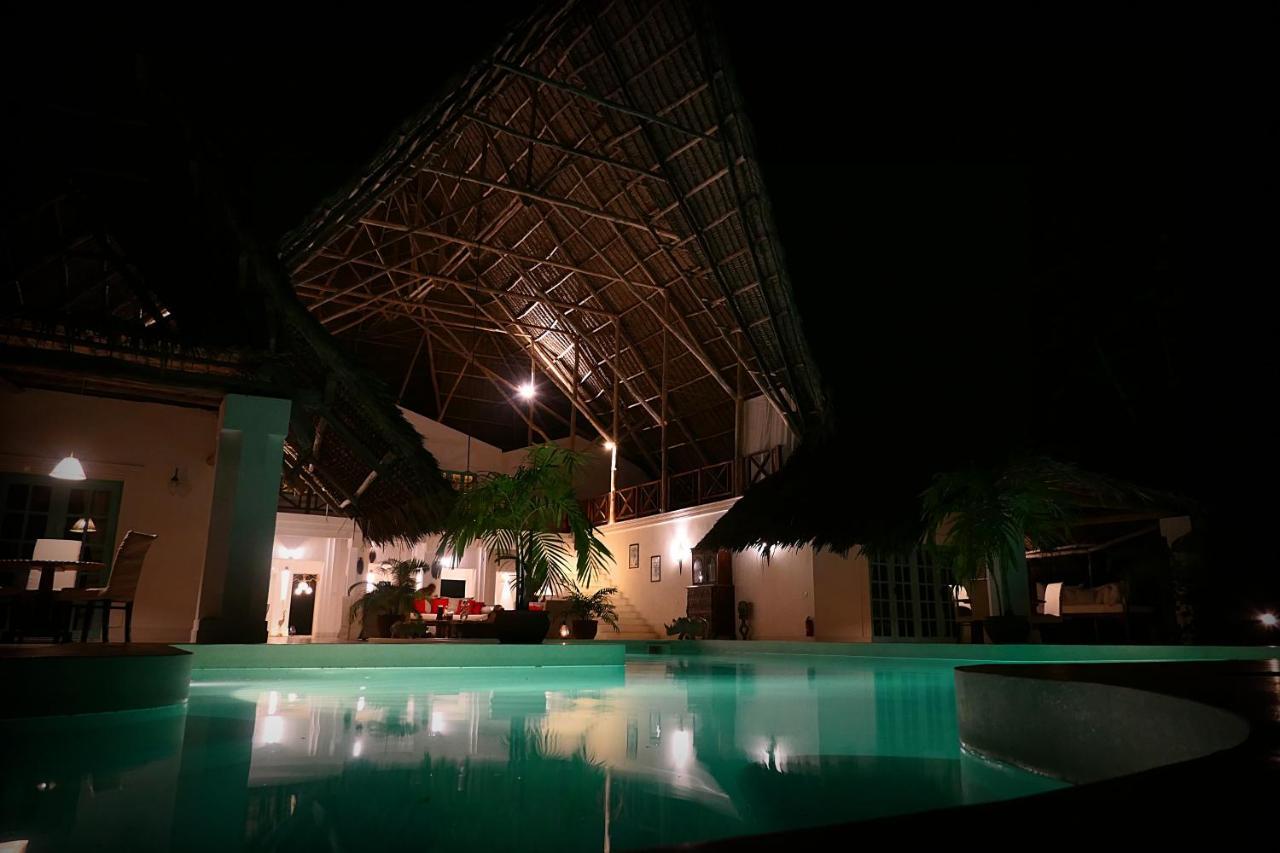 Nyumba Ya Paka Boutique Hotel マリンディ エクステリア 写真