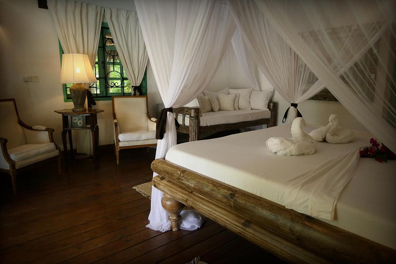 Nyumba Ya Paka Boutique Hotel マリンディ エクステリア 写真