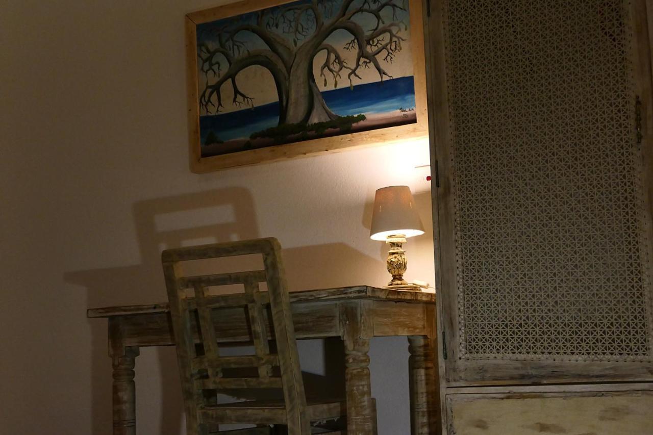 Nyumba Ya Paka Boutique Hotel マリンディ エクステリア 写真