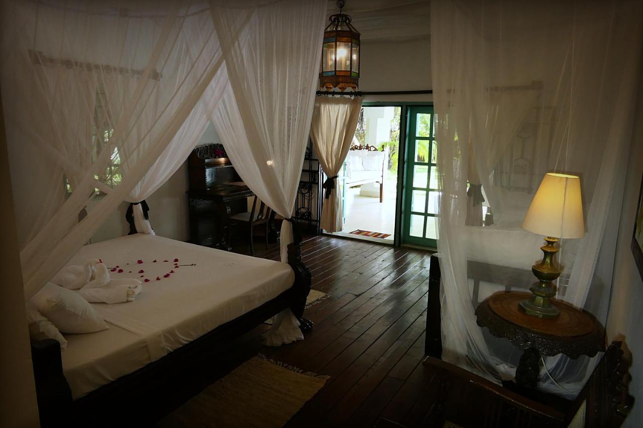 Nyumba Ya Paka Boutique Hotel マリンディ エクステリア 写真