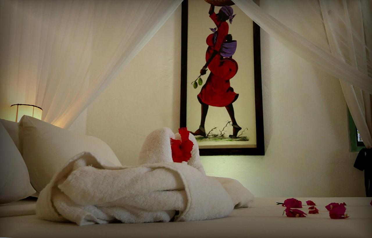 Nyumba Ya Paka Boutique Hotel マリンディ エクステリア 写真
